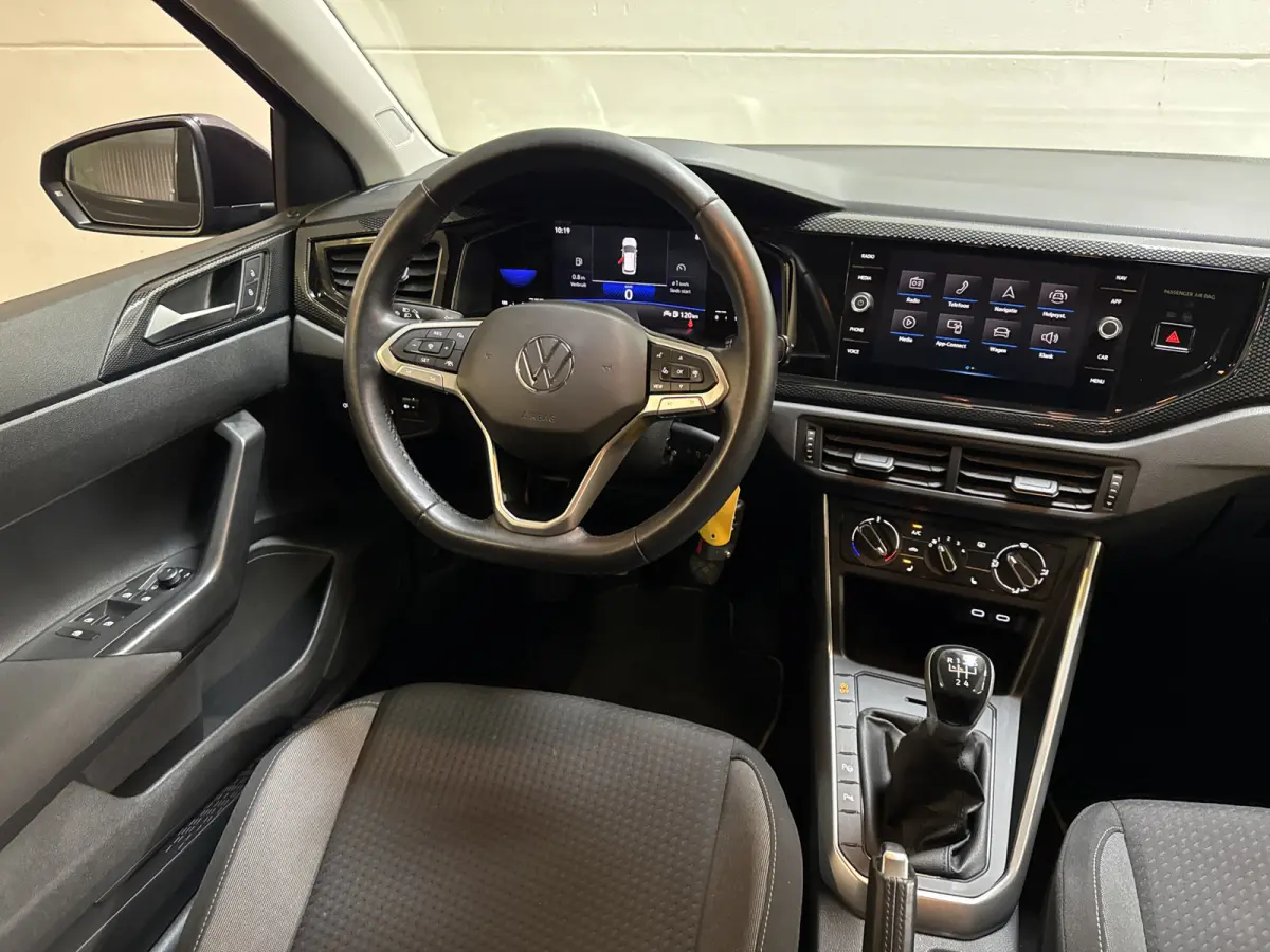 TSI 95PK LIFE BUSINESS CARPLAY/PDC/LMV