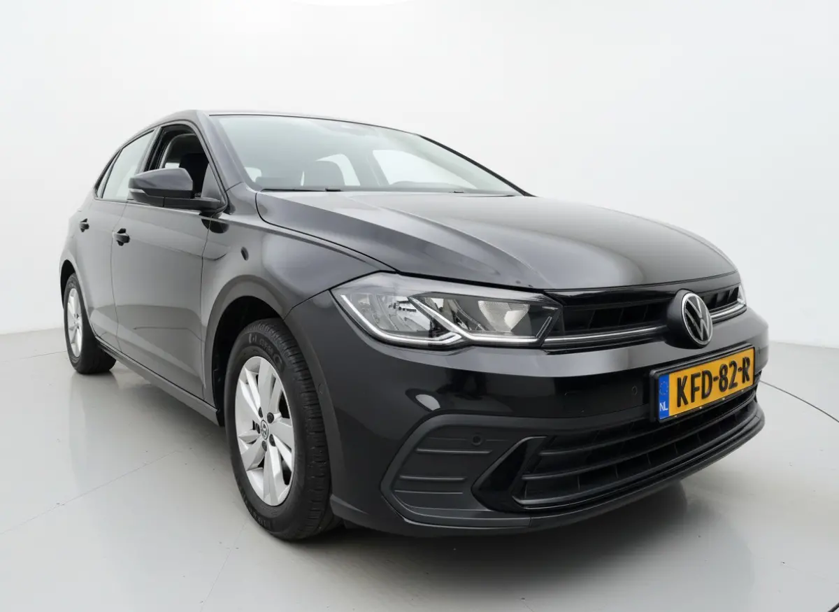 TSI 95PK LIFE BUSINESS CARPLAY/PDC/LMV