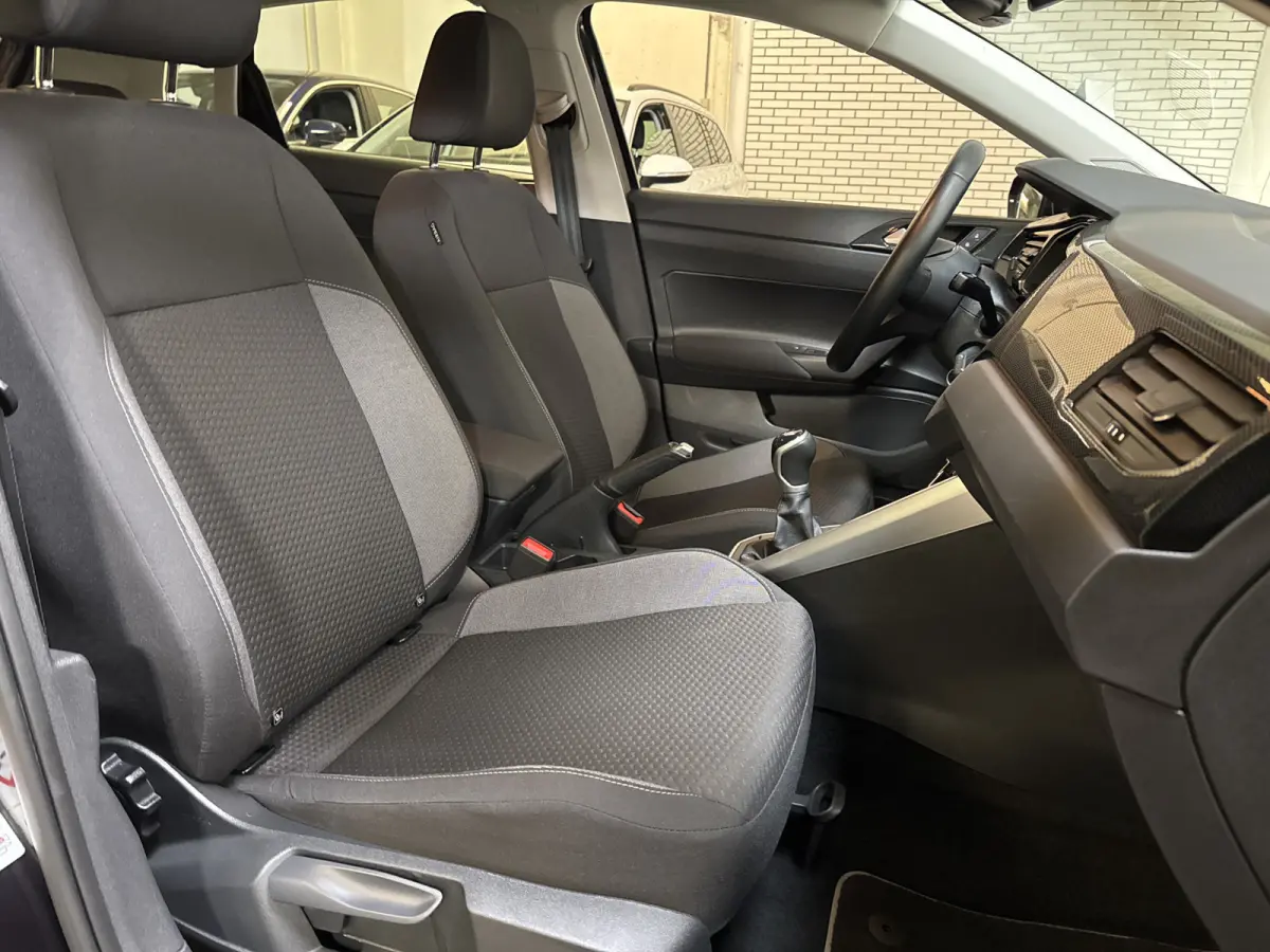 TSI 95PK LIFE BUSINESS CARPLAY/PDC/LMV