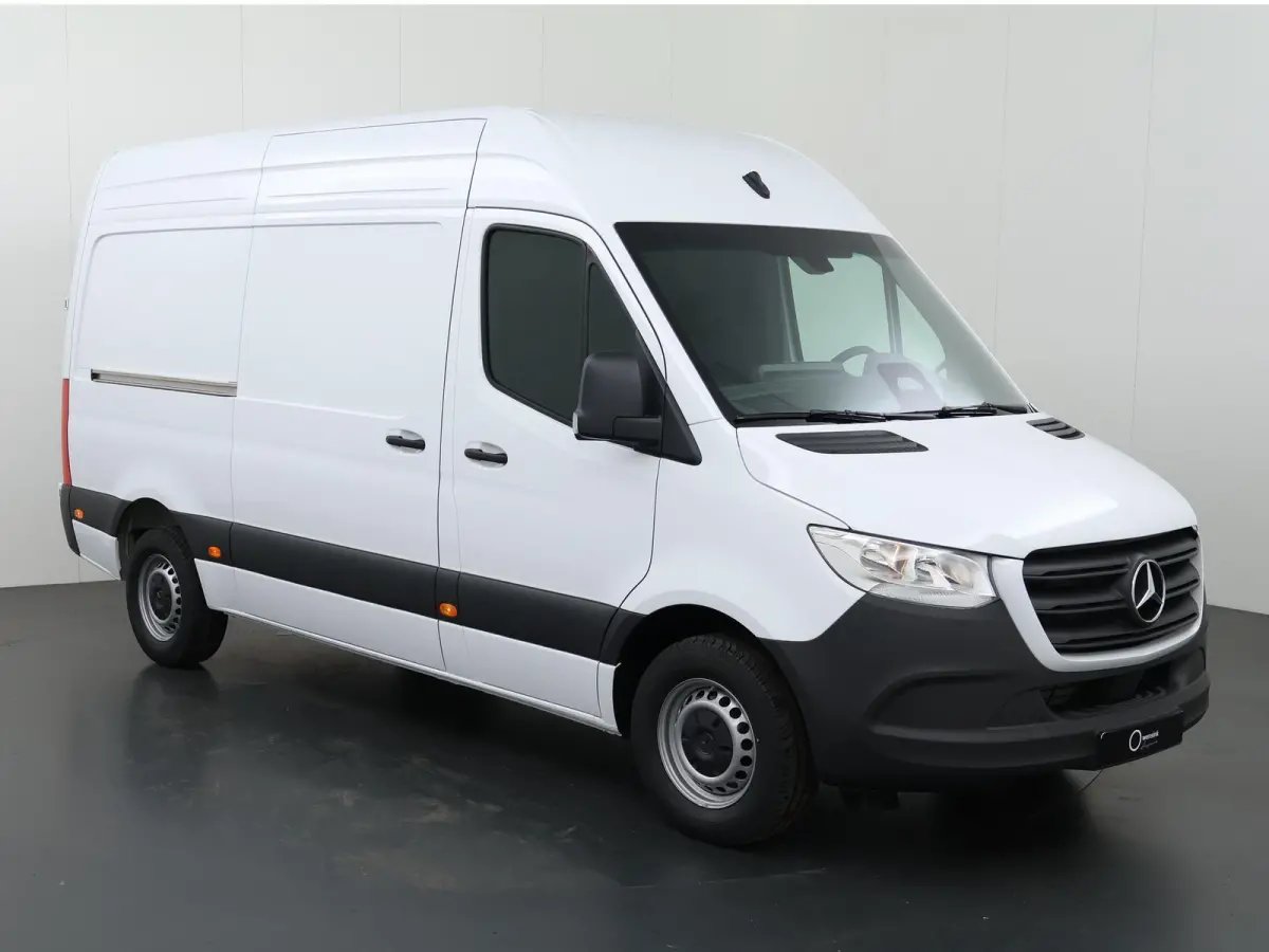 315 L2H2 RWD PRO | 3500kg TREKKEN | AUTOMAAT | 3-ZITS | CRUISE CONTROL |