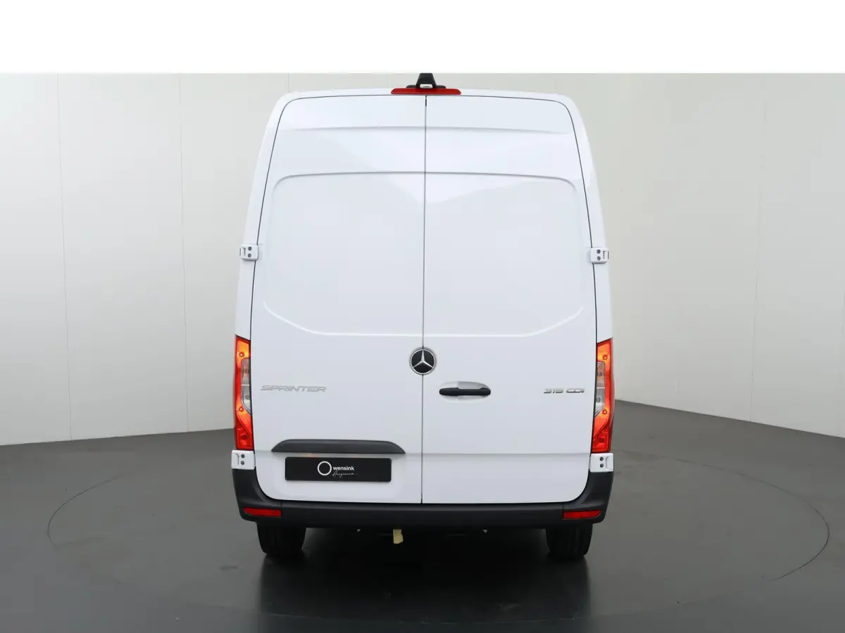 315 L2H2 RWD PRO | 3500kg TREKKEN | AUTOMAAT | 3-ZITS | CRUISE CONTROL |