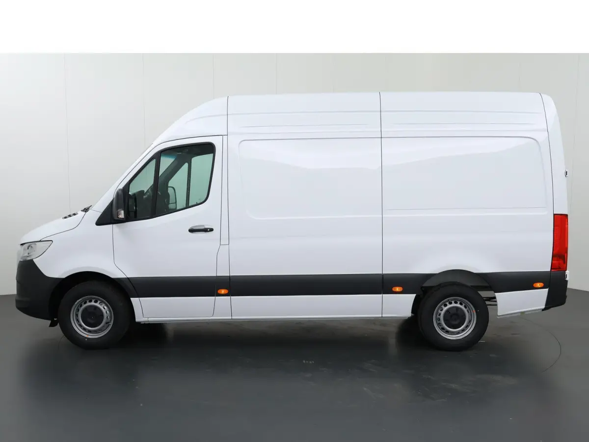 315 L2H2 RWD PRO | 3500kg TREKKEN | AUTOMAAT | 3-ZITS | CRUISE CONTROL |