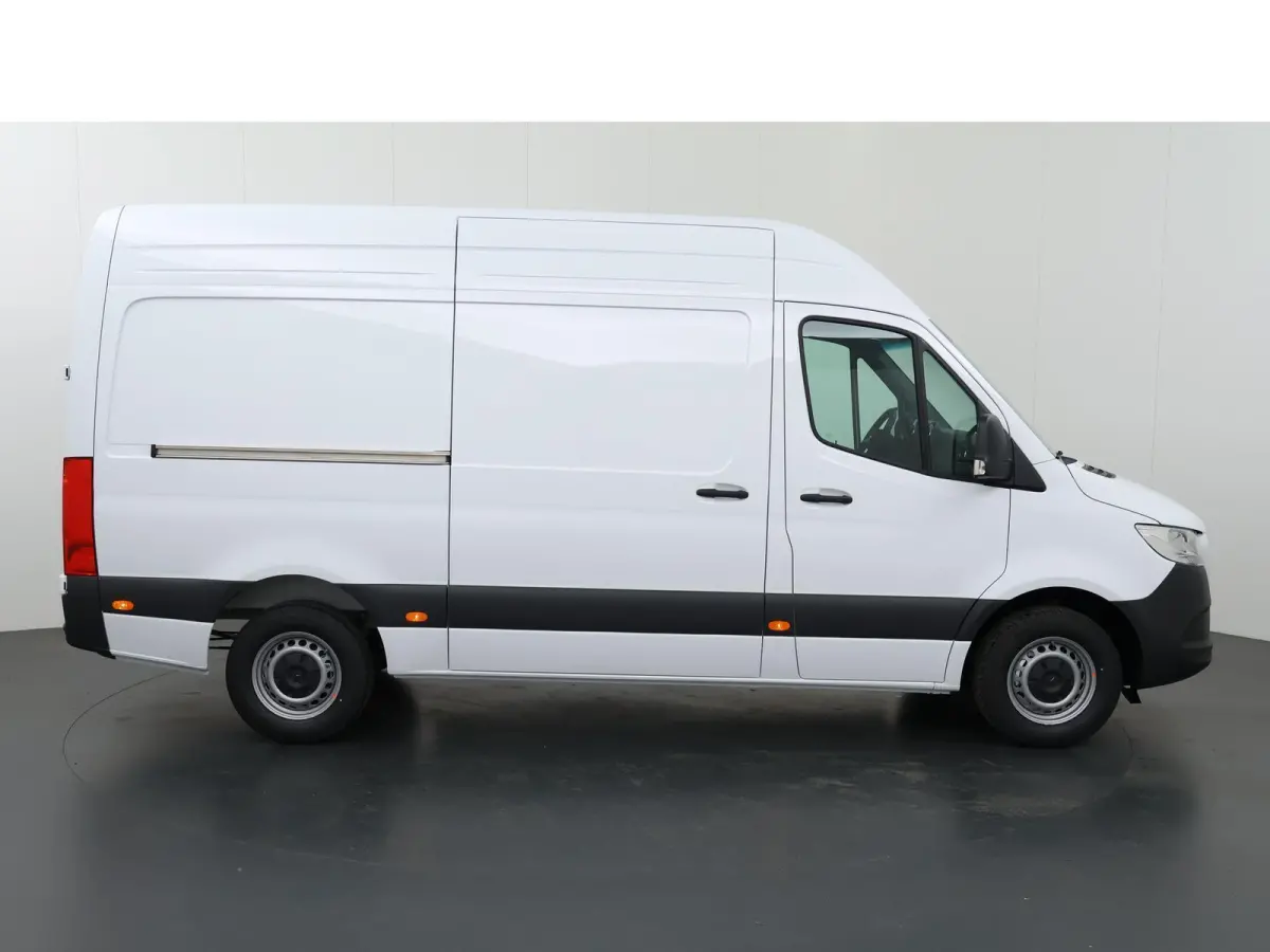 315 L2H2 RWD PRO | 3500kg TREKKEN | AUTOMAAT | 3-ZITS | CRUISE CONTROL |