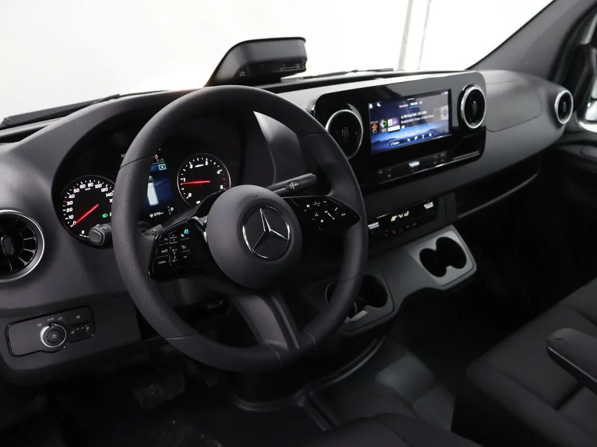 317 CDI GB L2 RWD PRO | AUTOMAAT | 3500KG TREKKEN | CAMERA | CRUISE CONTROL | APPLE CARPLAY