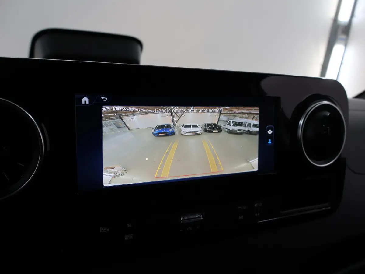 315 CDI | L2 H2 | Aut. | RWD | PRO | BPM VRIJ! | 3500 KG AHW | CARPLAY | ANDROID AUTO | 3-ZITS | CRUISE | CAMERA | AIRCO | SPOORASSISTENT | DODEHOEKDETECTIE |