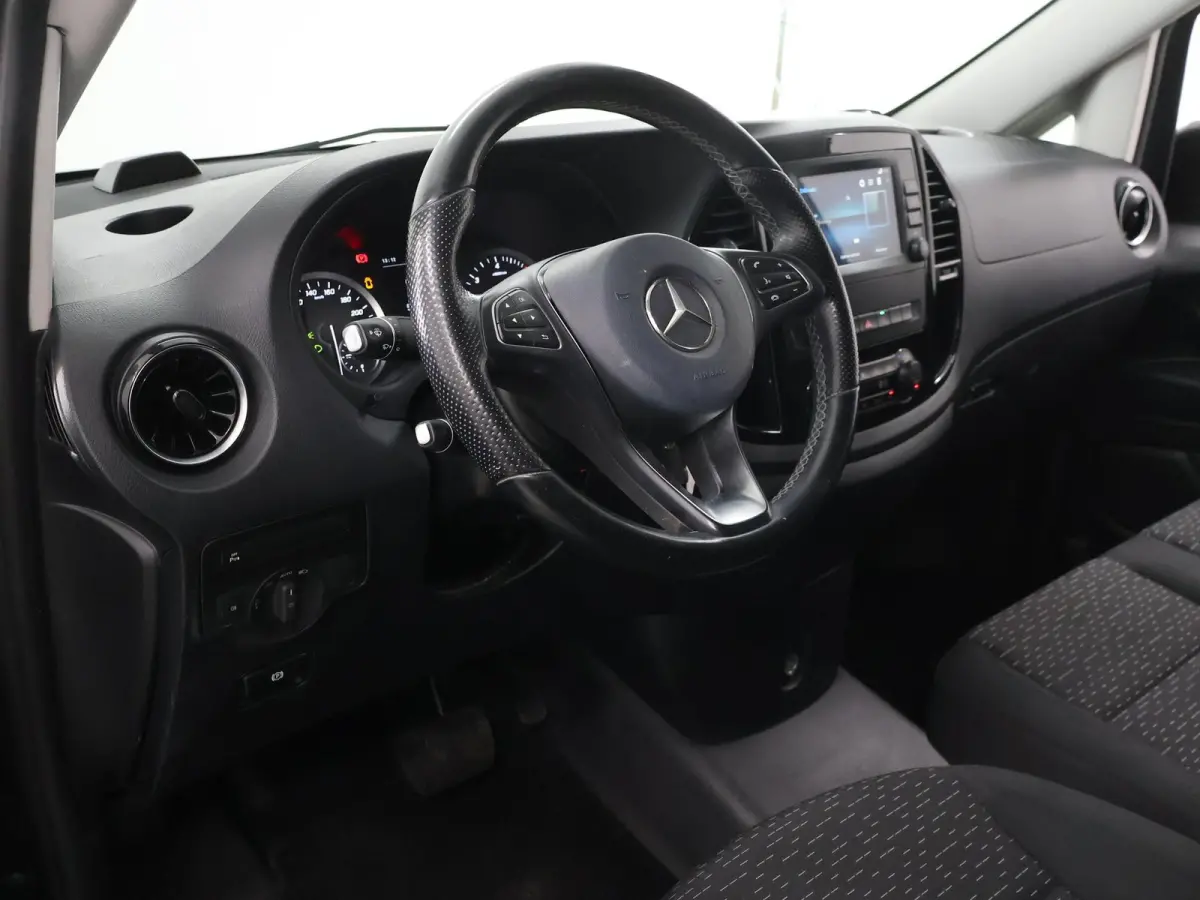 114 CDI | Aut. | L2 Lang | LM Velgen | Trekhaak | LED Koplampen | 3-zits | Parkeercamera | Navigatie | Climate Control | Certified