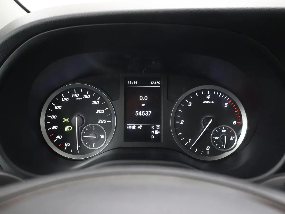 114 CDI | Aut. | L2 Lang | LM Velgen | Trekhaak | LED Koplampen | 3-zits | Parkeercamera | Navigatie | Climate Control | Certified
