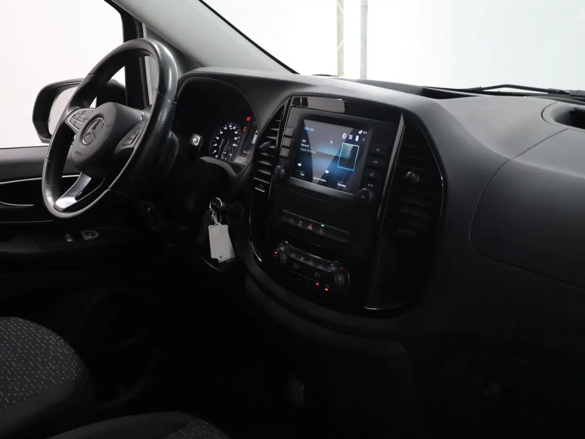 114 CDI | Aut. | L2 Lang | LM Velgen | Trekhaak | LED Koplampen | 3-zits | Parkeercamera | Navigatie | Climate Control | Certified