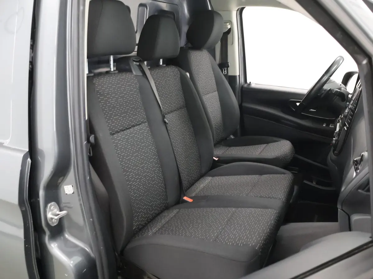 114 CDI | Aut. | L2 Lang | LM Velgen | Trekhaak | LED Koplampen | 3-zits | Parkeercamera | Navigatie | Climate Control | Certified
