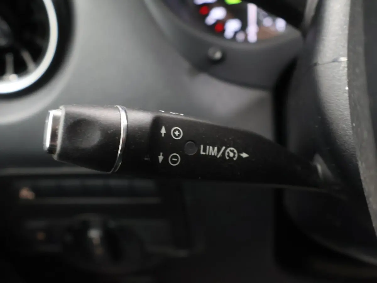 114 CDI | Aut. | L2 Lang | LM Velgen | Trekhaak | LED Koplampen | 3-zits | Parkeercamera | Navigatie | Climate Control | Certified