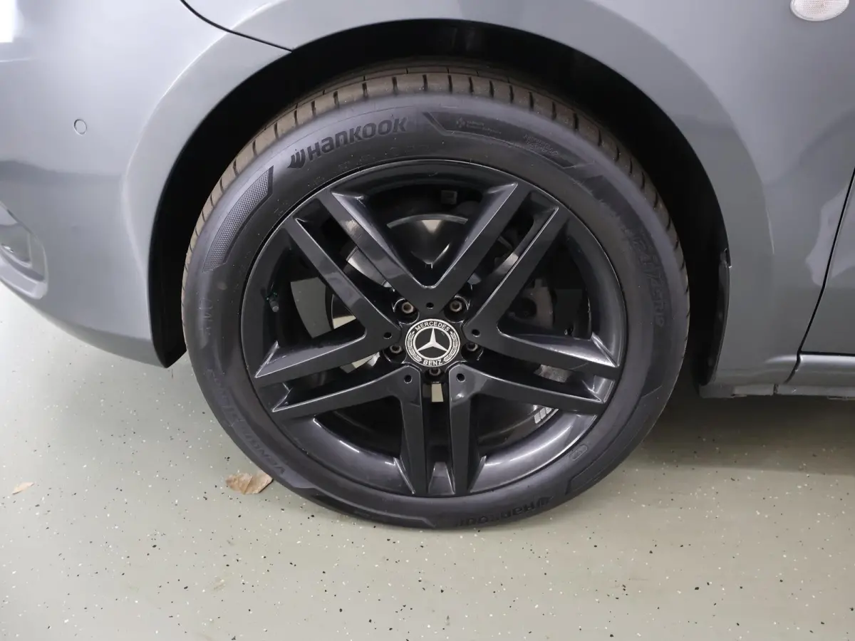 114 CDI | Aut. | L2 Lang | LM Velgen | Trekhaak | LED Koplampen | 3-zits | Parkeercamera | Navigatie | Climate Control | Certified