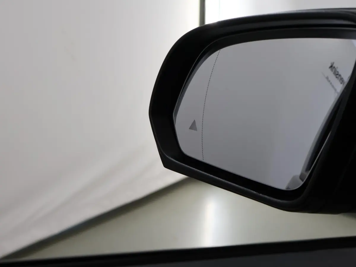 129 L2 PRO 90kWh | Snelladen 110 KWh | Achteruitrijcamera | Parkeerpakket | Comfortbestuurdersstoel | Dodehoekassistent | 8 Zitplaatsen | 360KM Range |
