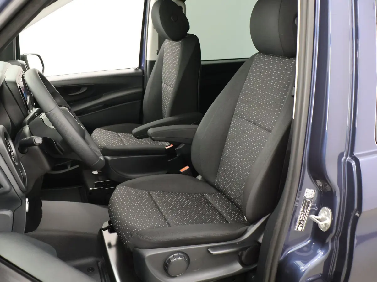 129 L2 PRO 90kWh | Snelladen 110 KWh | Achteruitrijcamera | Parkeerpakket | Comfortbestuurdersstoel | Dodehoekassistent | 8 Zitplaatsen | 360KM Range |