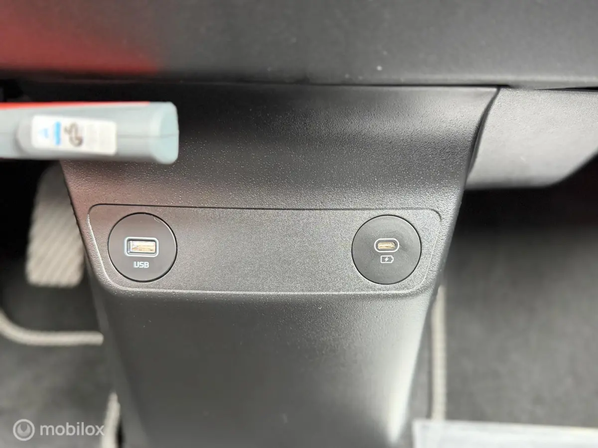 Air 58 kWh | SOH 100% (MOBA) | BTW Auto | NAP | Fabrieksgarantie Accu | 6 Maanden Garantie