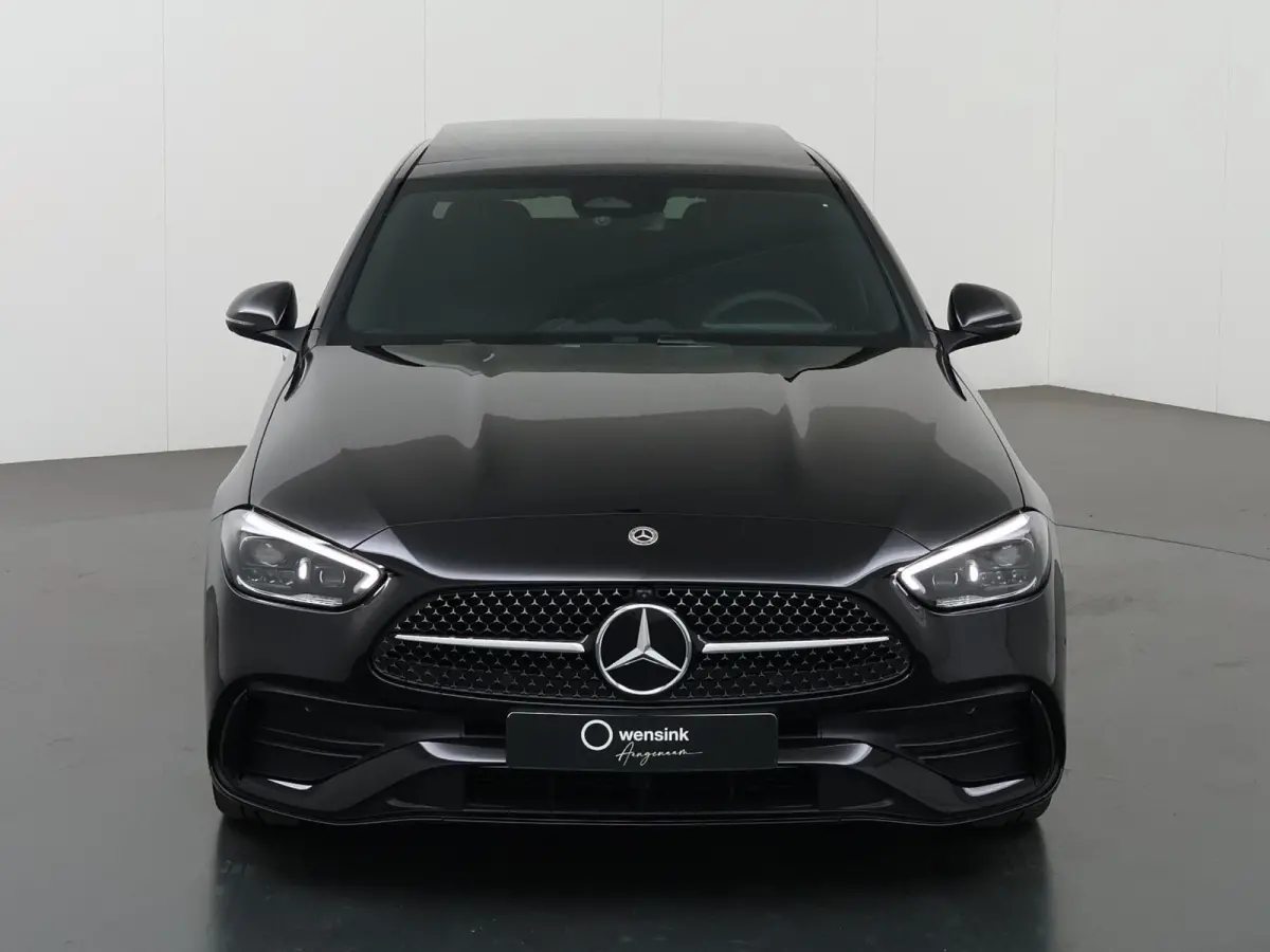 180 Star Edition AMG | Night | Panoramadak | 18" AMG Velgen | Keyless Entry | 360 camera |