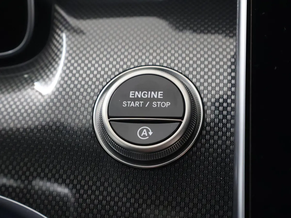 180 Star Edition AMG | Night | Panoramadak | 18" AMG Velgen | Keyless Entry | 360 camera |