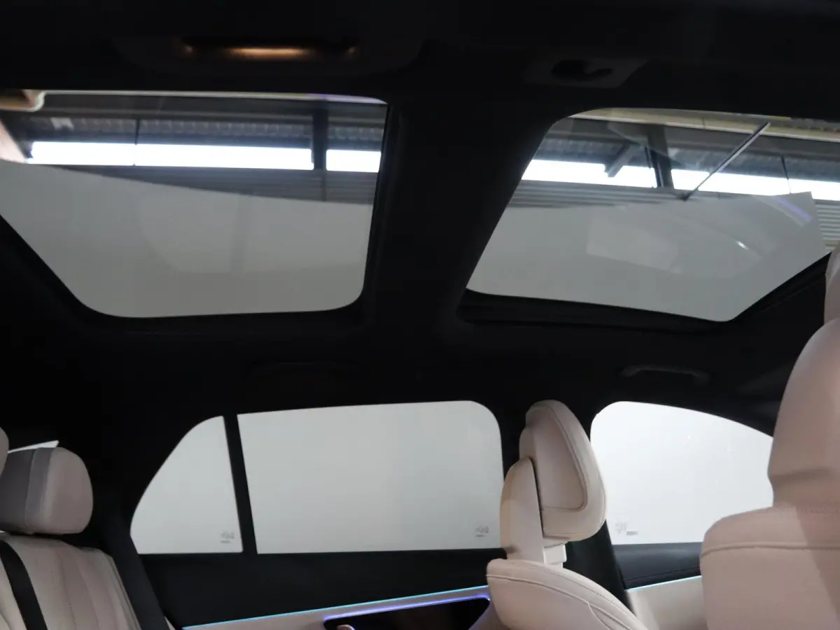 300e AMG Line Sport Edition | Night | Superscreen | Panoramadak | Rijassistentiepakket | Burmester | 360 camera | Stoelverwarming/ventilatie |
