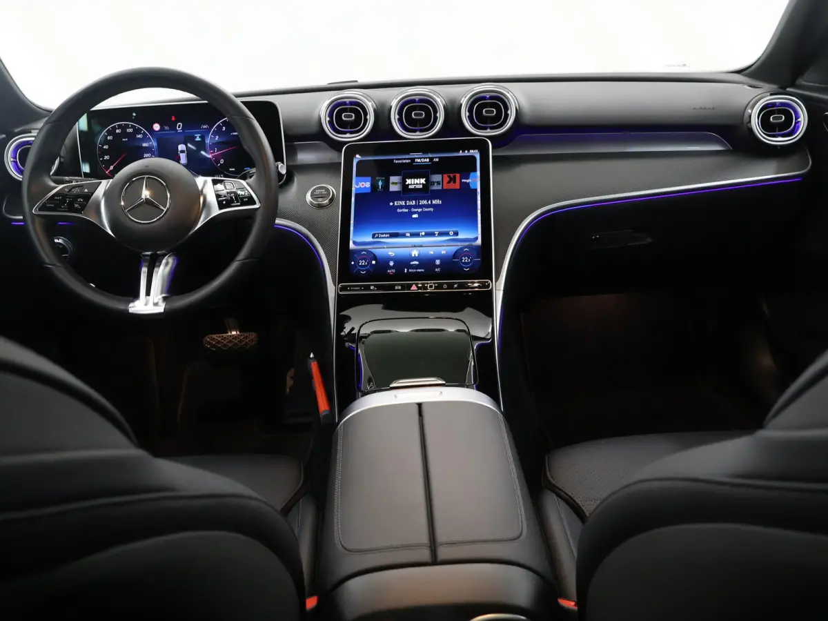 Star Edition 180 Star Edition Luxury Line | Panoramaschuifdak | Sfeerverlichting | Memorypakket | Apple CarPlay |