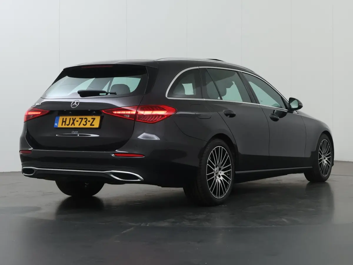 Star Edition 180 Star Edition Luxury Line | Panoramaschuifdak | Sfeerverlichting | Memorypakket | Apple CarPlay |