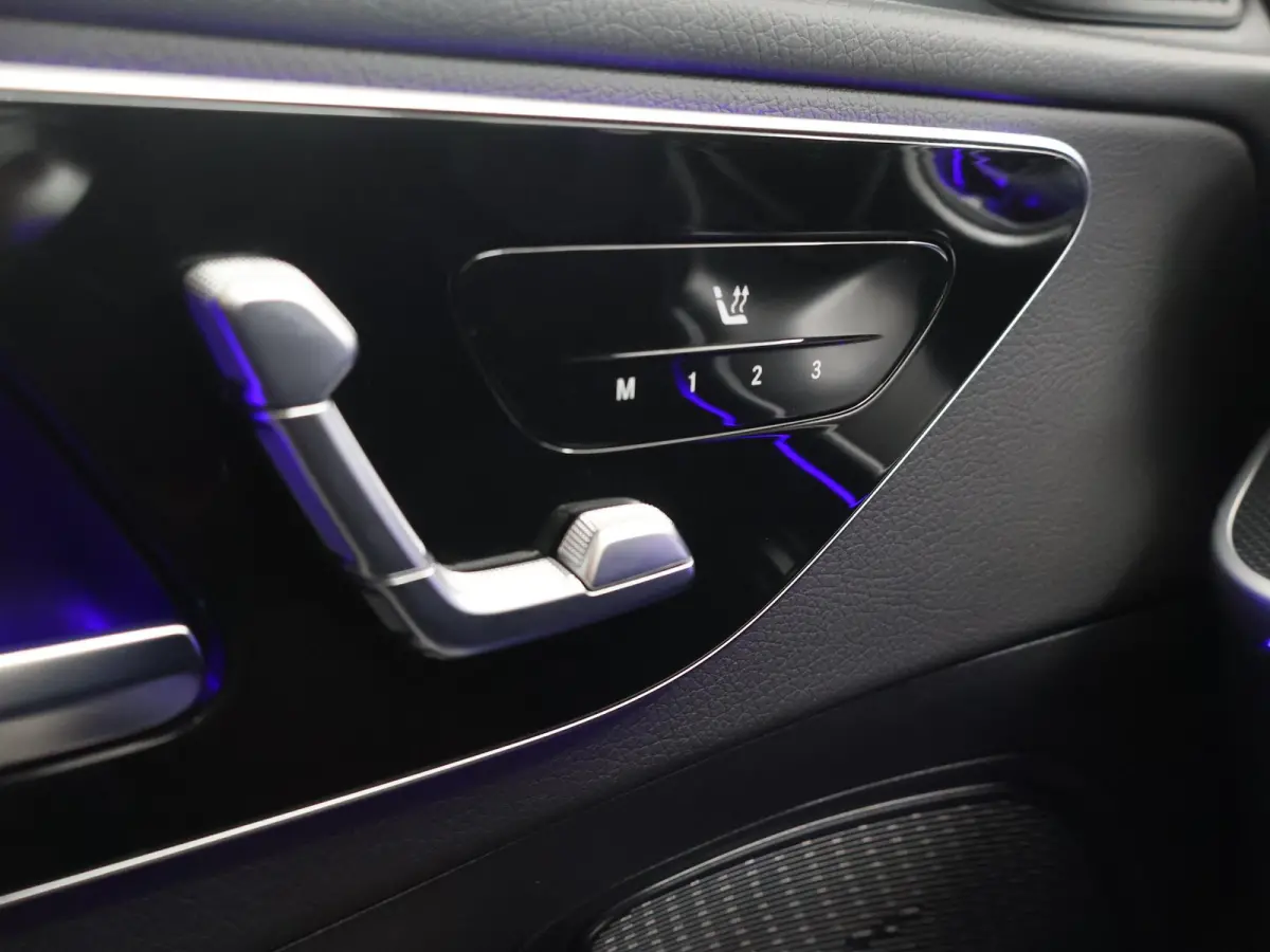 Star Edition 180 Star Edition Luxury Line | Panoramaschuifdak | Sfeerverlichting | Memorypakket | Apple CarPlay |