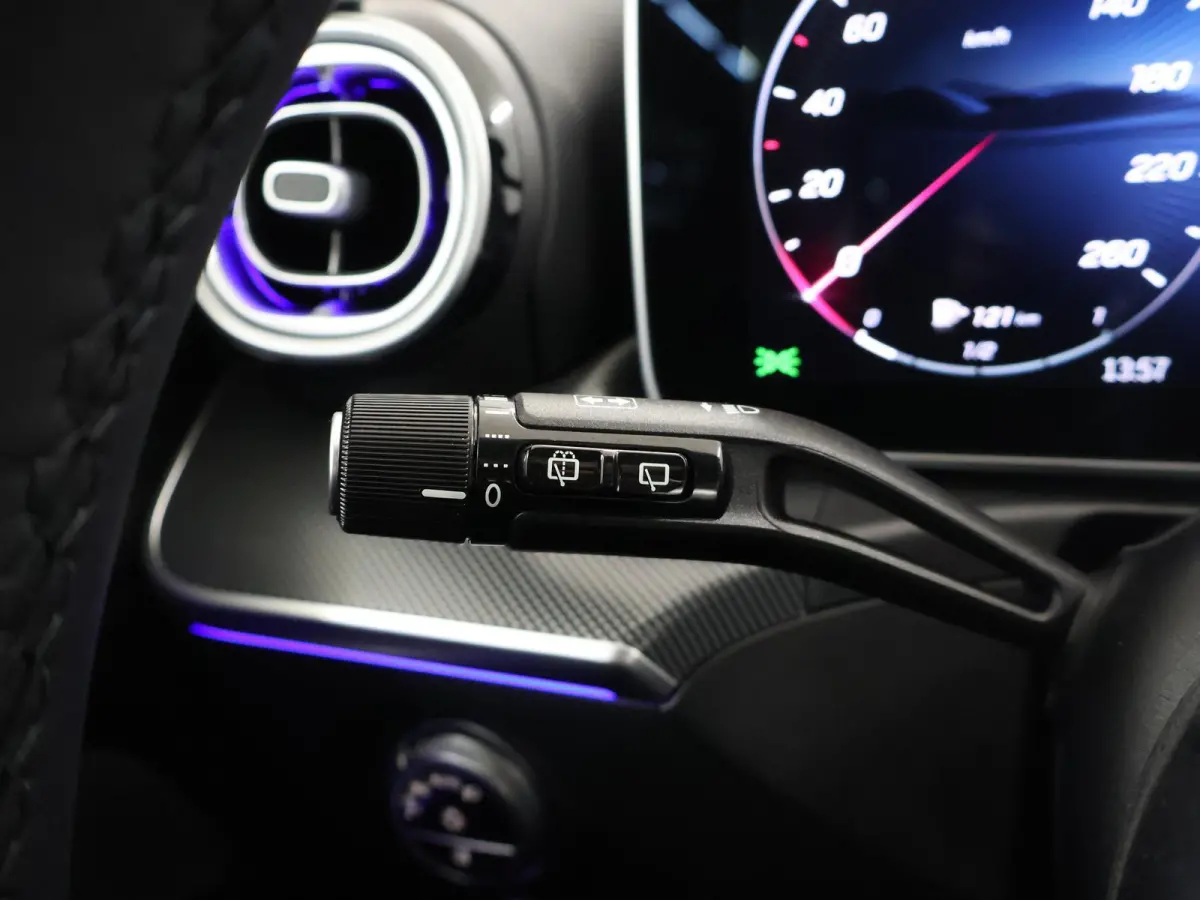 Star Edition 180 Luxury Line | Panoramaschuifdak | dodehoekassistent | Apple CarPlay | Premium sfeerverlichting |