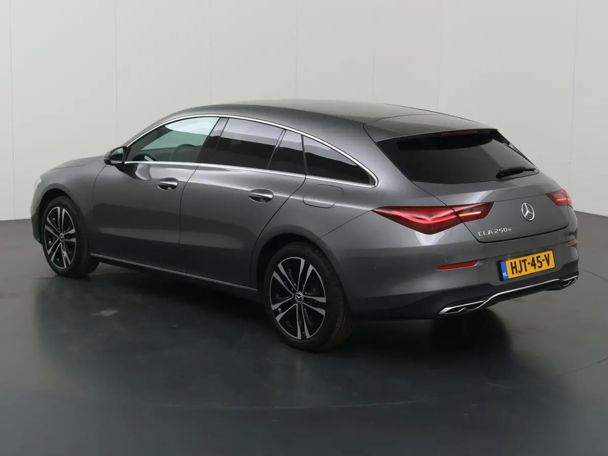 250e Star Edition | Easypack - achterklep | Keyless go | Achteruitrijcamera | Stoelverwarming | Sfeerverlichting |