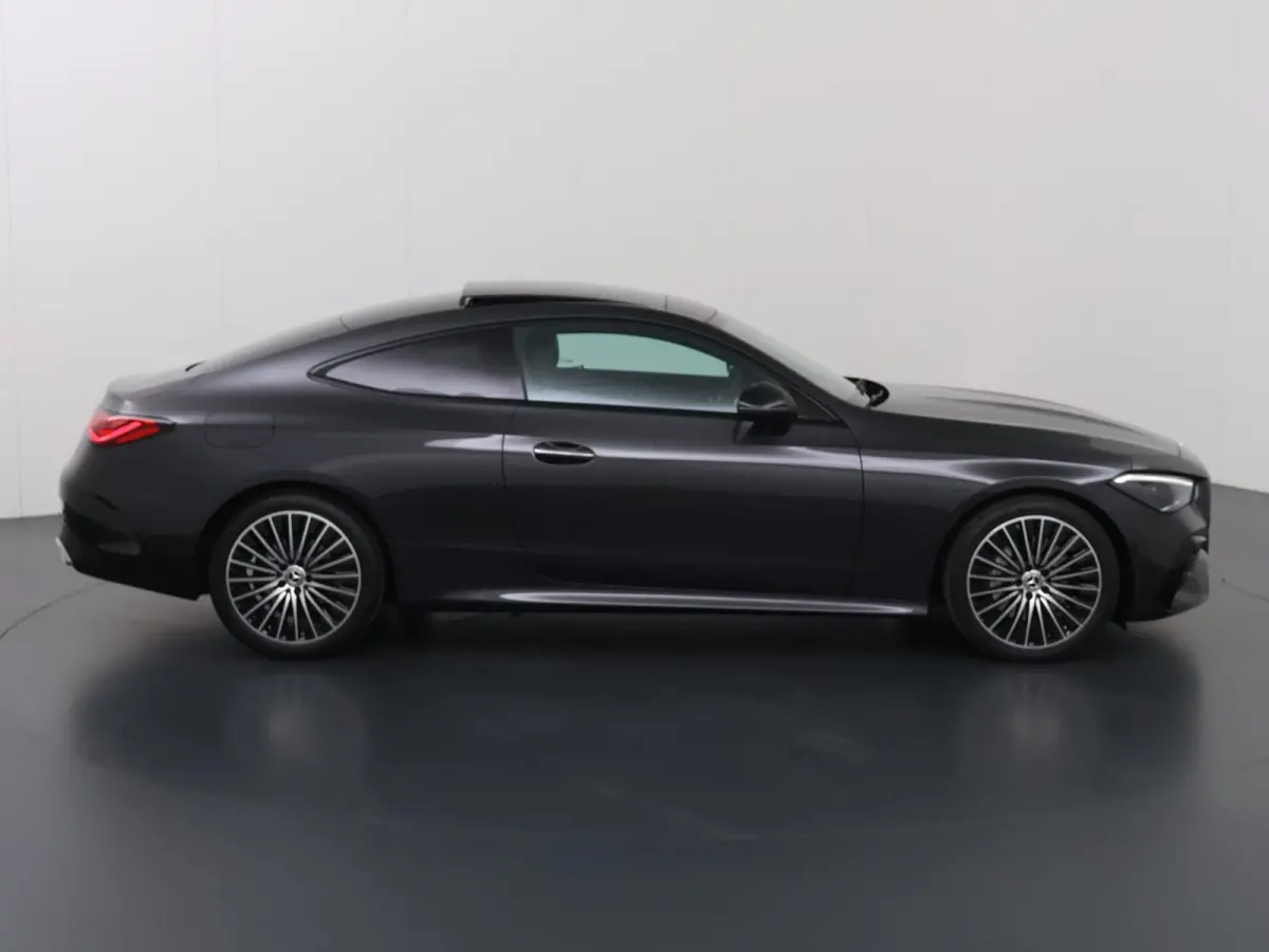 200 AMG Line | Panoramadak | Night | Memory | Burmester | Rode gordels | 19 inch AMG multispaaks | Headup |
