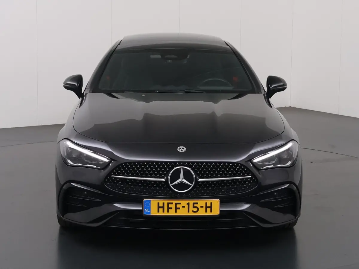 200 AMG Line | Panoramadak | Night | Memory | Burmester | Rode gordels | 19 inch AMG multispaaks | Headup |