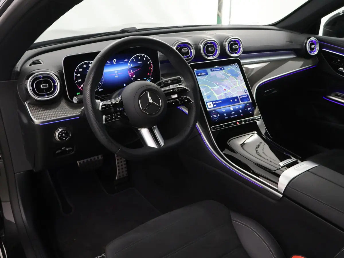 200 AMG Line | Panoramadak | Night | Memory | Burmester | Rode gordels | 19 inch AMG multispaaks | Headup |