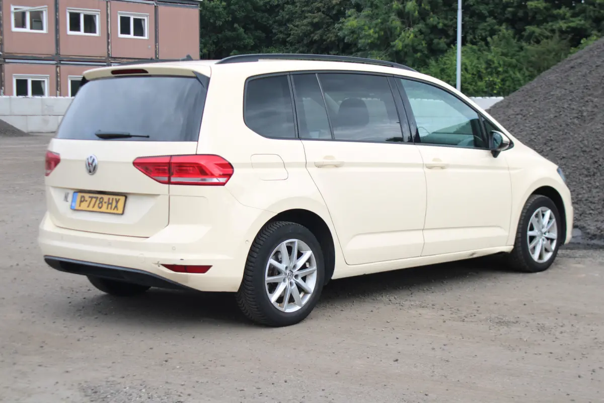 1.6 TDI SCR Connected Series 7p