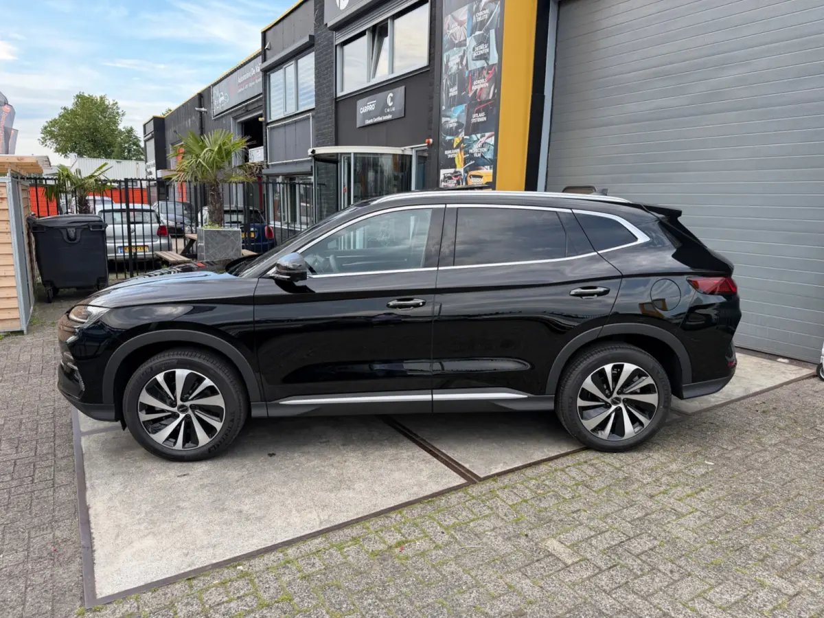 1.5 DM-i FWD Boost | 360 | Pano | Leder | CarPlay