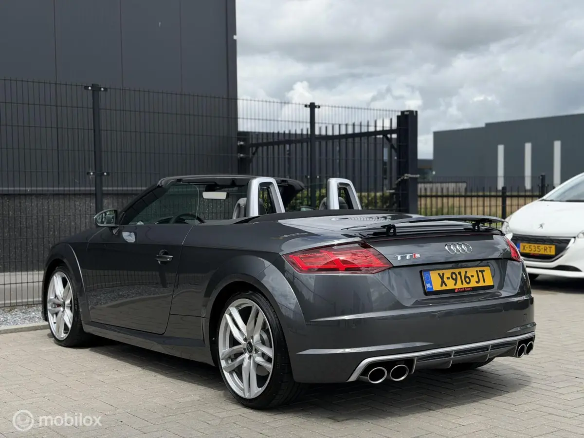 2.0 TFSI TTS quattro Pro Line +
