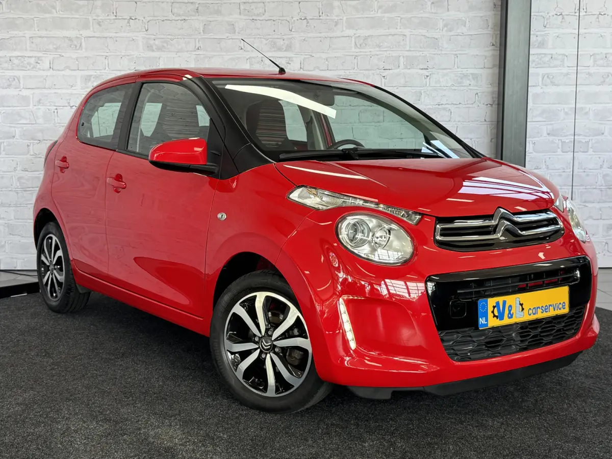 1.0 VTi Shine Carplay Cruise Camera Airco