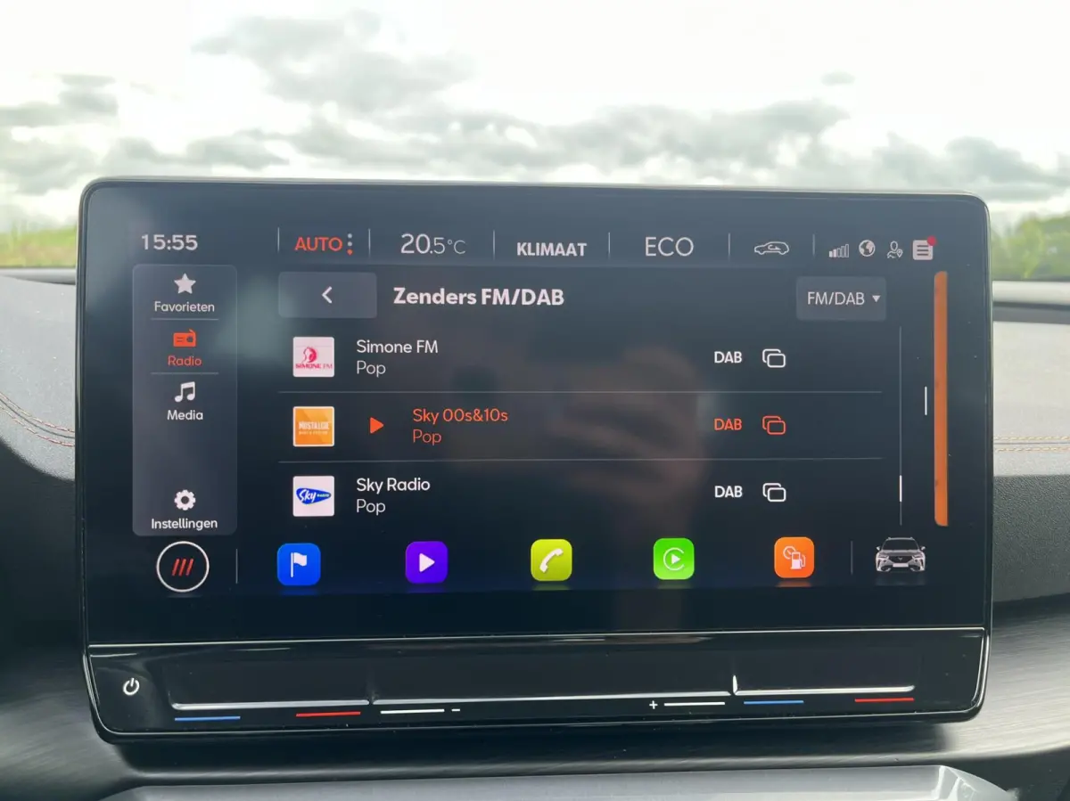 1.4 e-Hybrid |Camera|Carplay|Halfleer|LED|AC