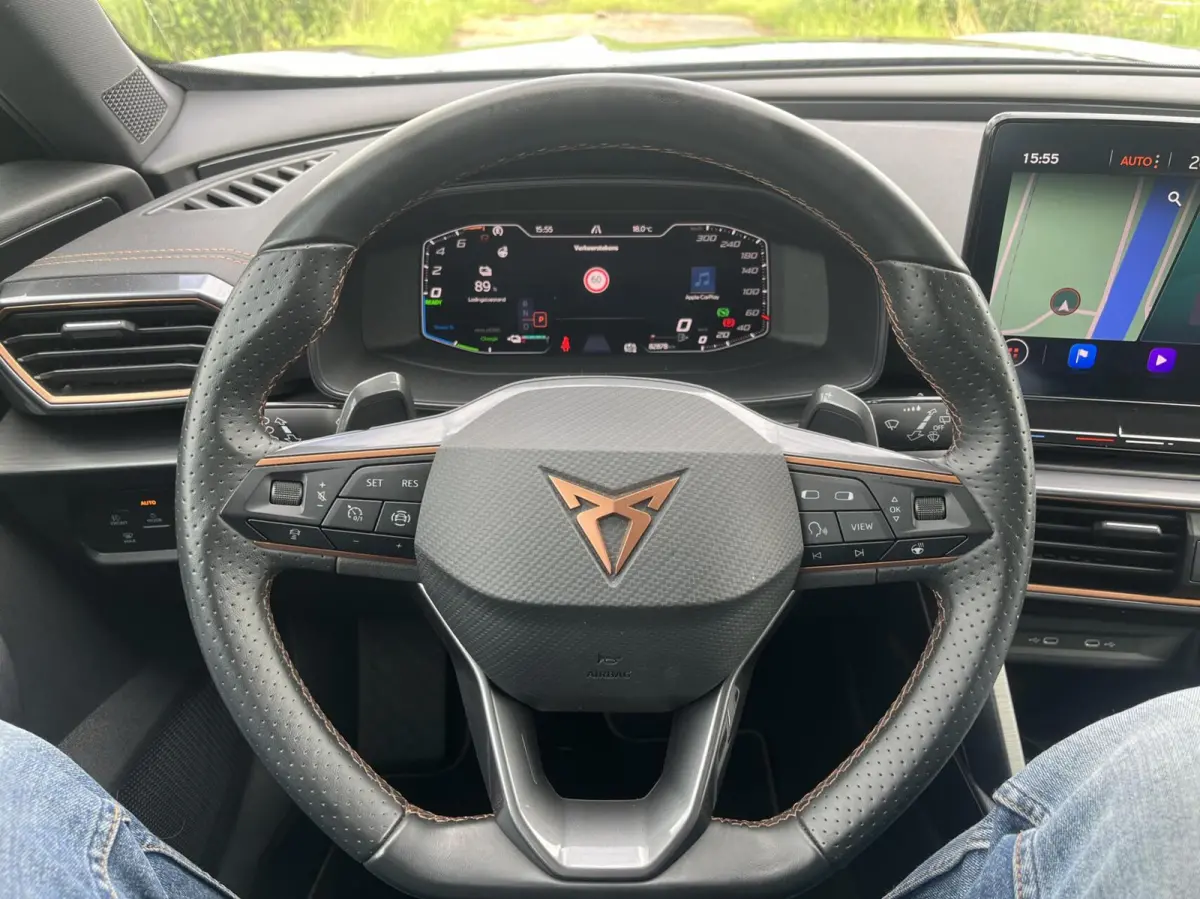 1.4 e-Hybrid |Camera|Carplay|Halfleer|LED|AC