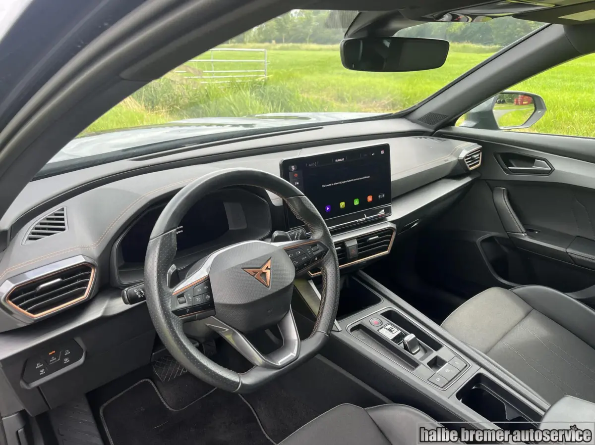 1.4 e-Hybrid |Camera|Carplay|Halfleer|LED|AC