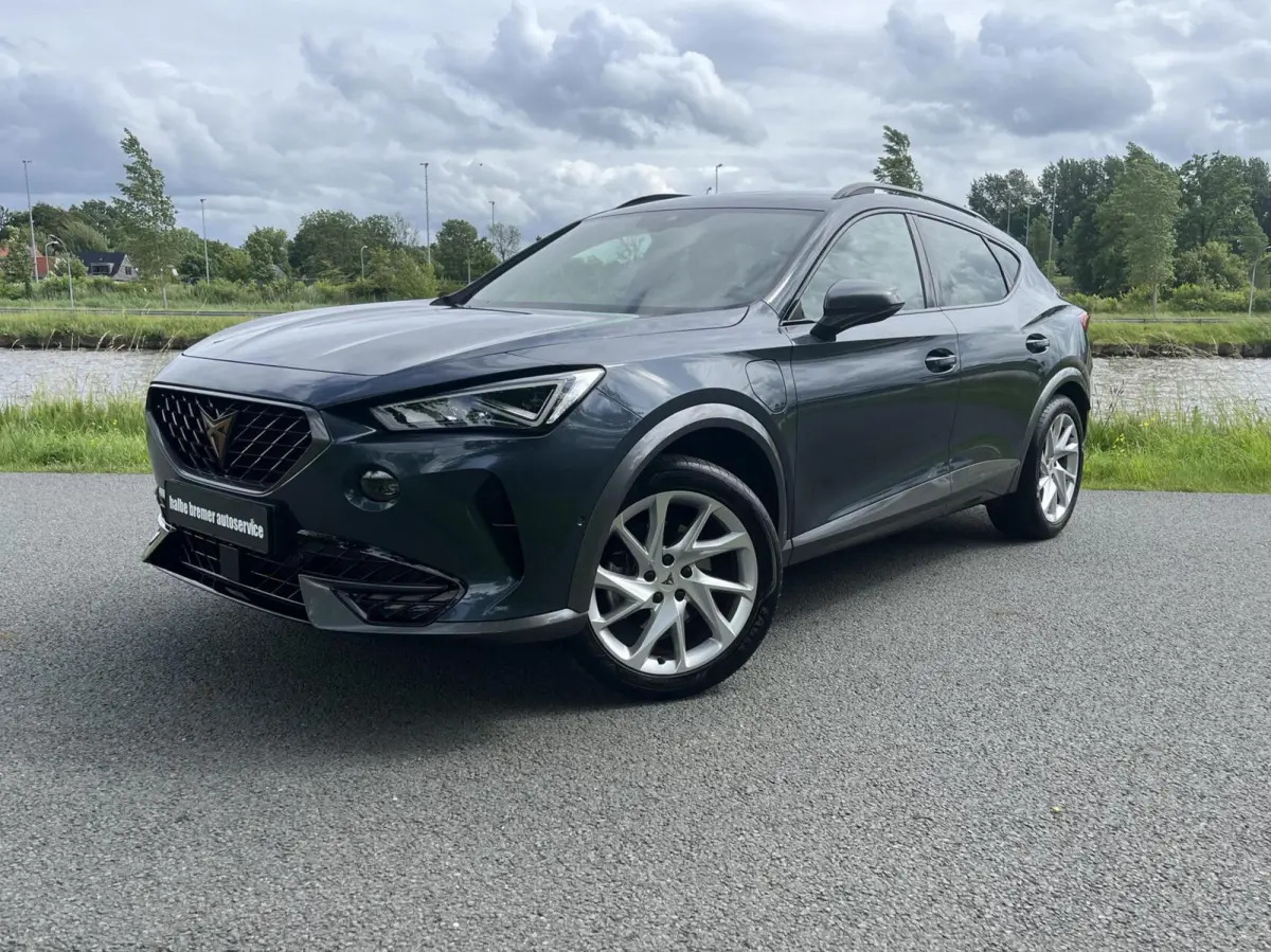 1.4 e-Hybrid |Camera|Carplay|Halfleer|LED|AC