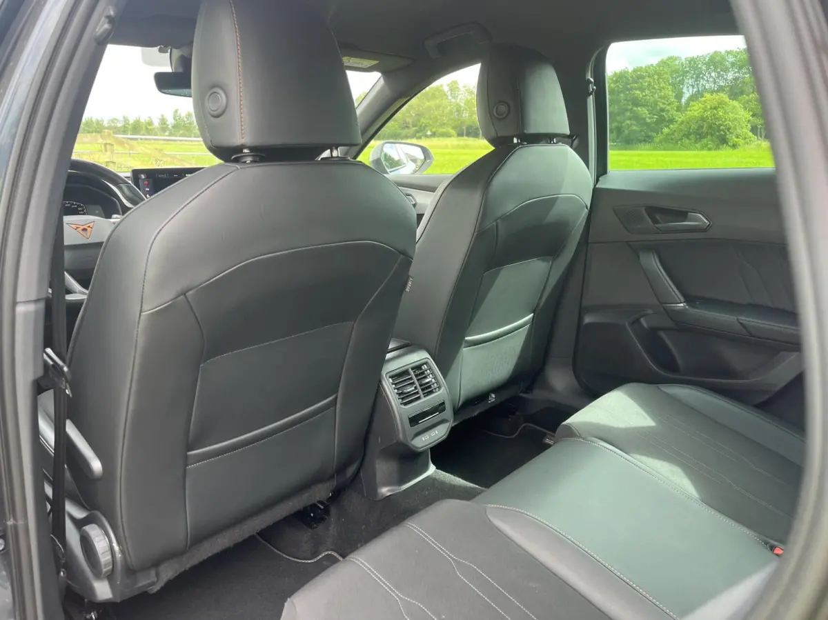 1.4 e-Hybrid |Camera|Carplay|Halfleer|LED|AC