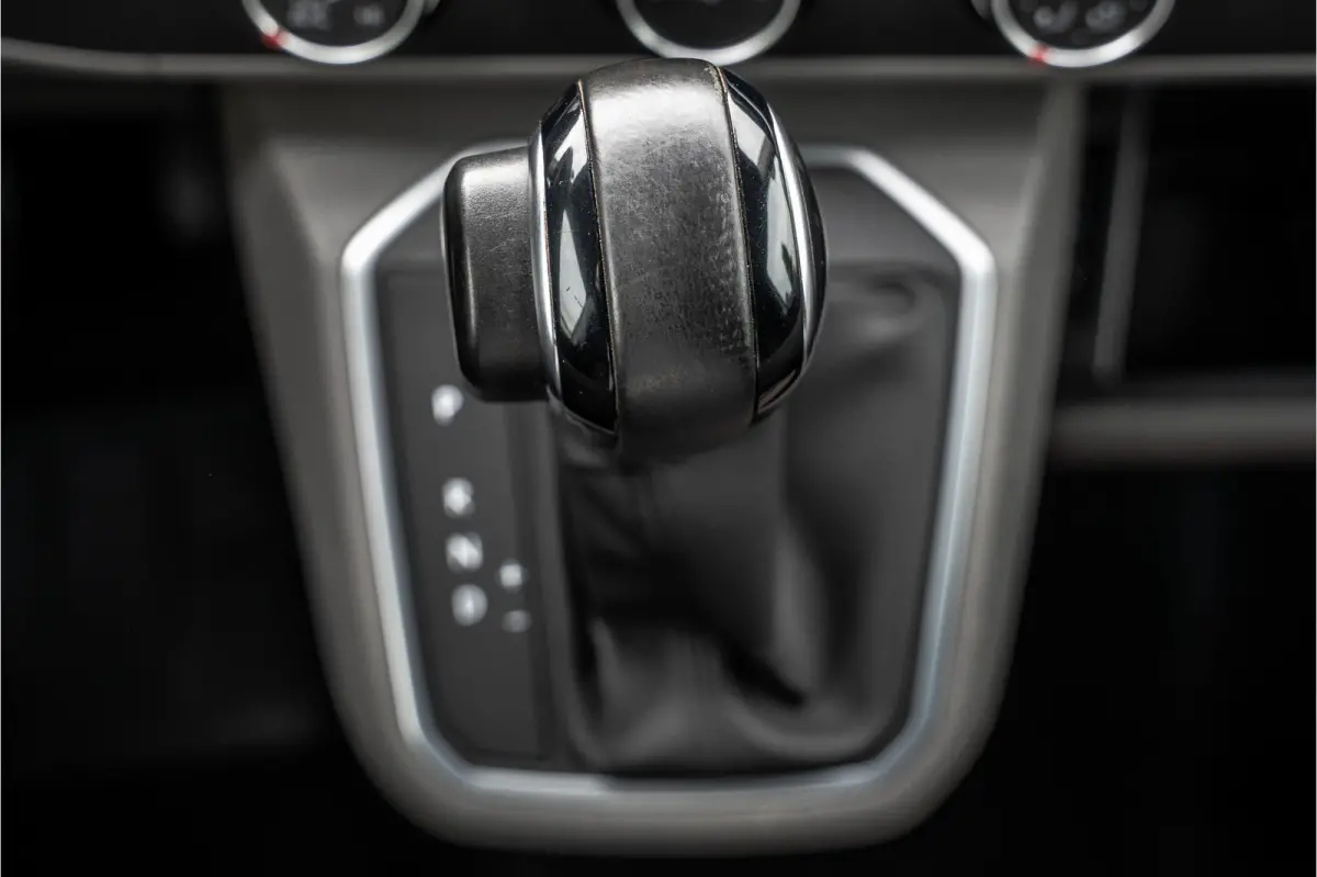 T6.1 Bulli 2.0 TDI L1H1 | Virtual cockpit | Automaat | 150 PK | 3-Zits | 1e Eigenaar | LED | Camera | Carplay | PDC | Zijschuifdeur R+L | Trekhaak