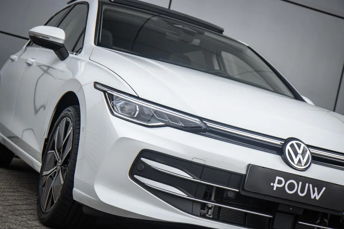 1.5 eHybrid 204pk DSG Style Edition | Panoramadak | Trekhaak | Head-up