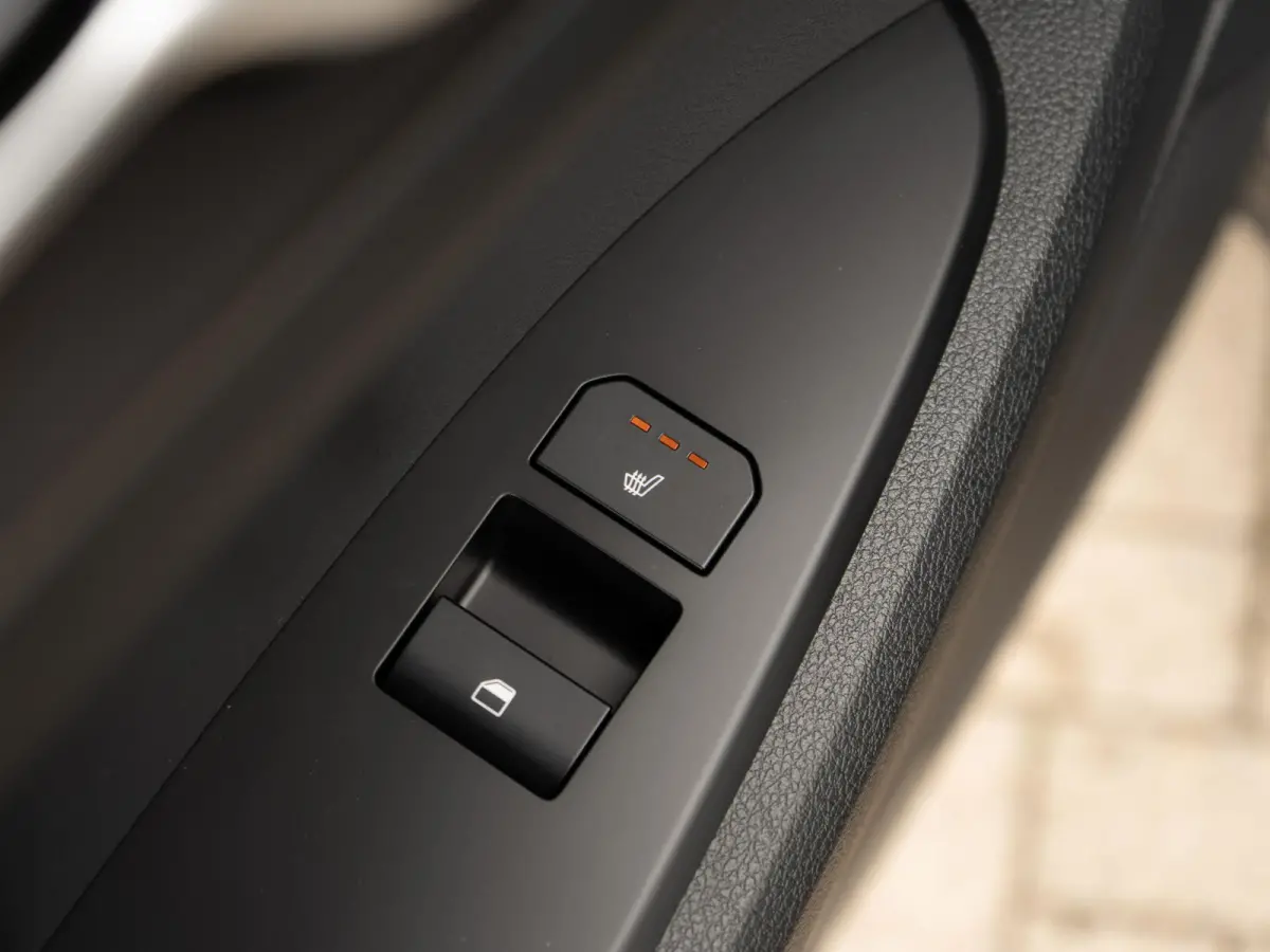 1.6 T-GDi Plug-in Hybrid DynamicPlusLine | Actieprijs* | Op Voorraad | Schuif-/Kanteldak | Stoel en Stuurverwarming | Navi. | Clima. | Adapt. Cruise. | Dodehoekassitentie
