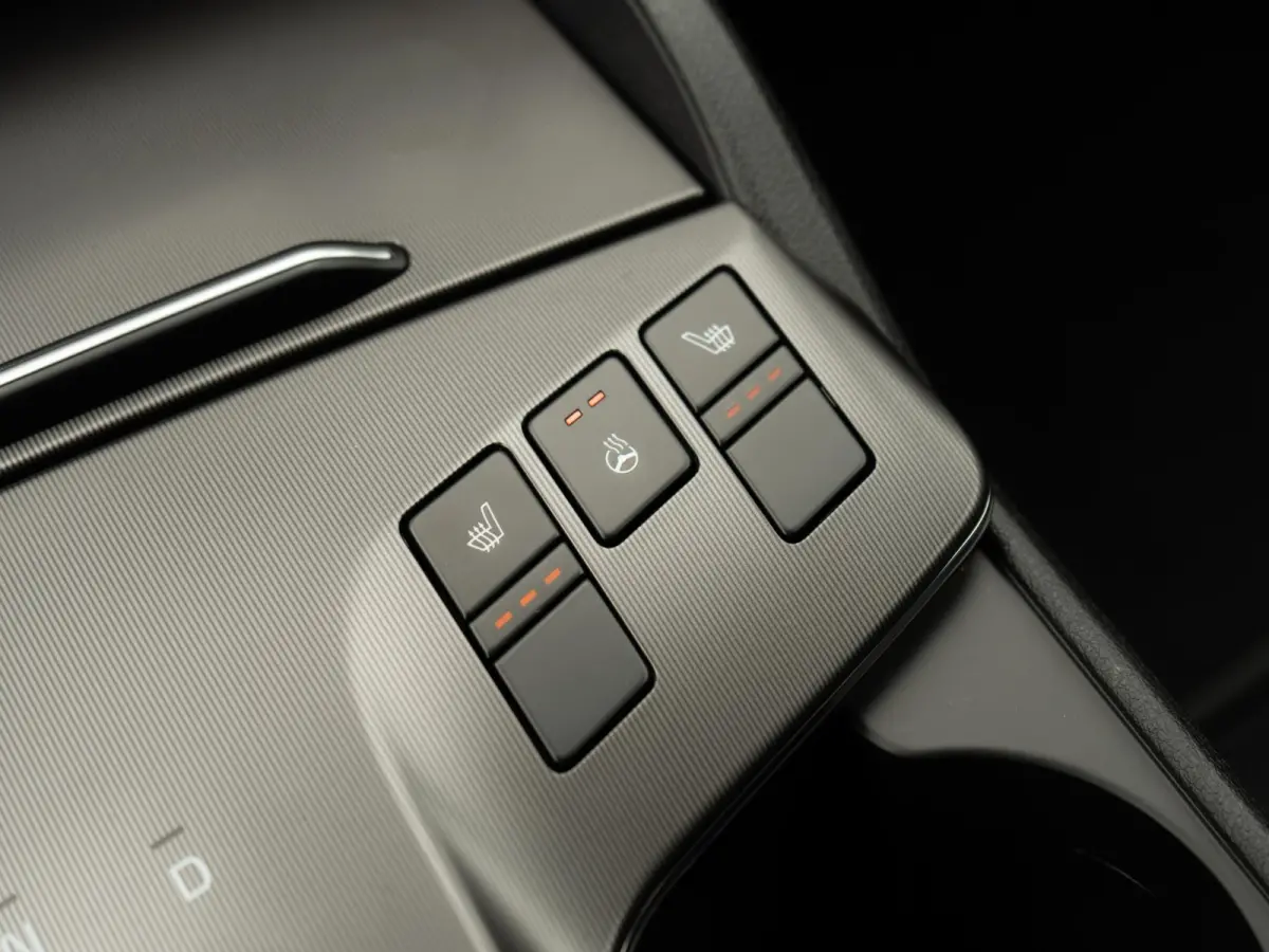 1.6 T-GDi Plug-in Hybrid DynamicPlusLine | Actieprijs* | Op Voorraad | Schuif-/Kanteldak | Stoel en Stuurverwarming | Navi. | Clima. | Adapt. Cruise. | Dodehoekassitentie