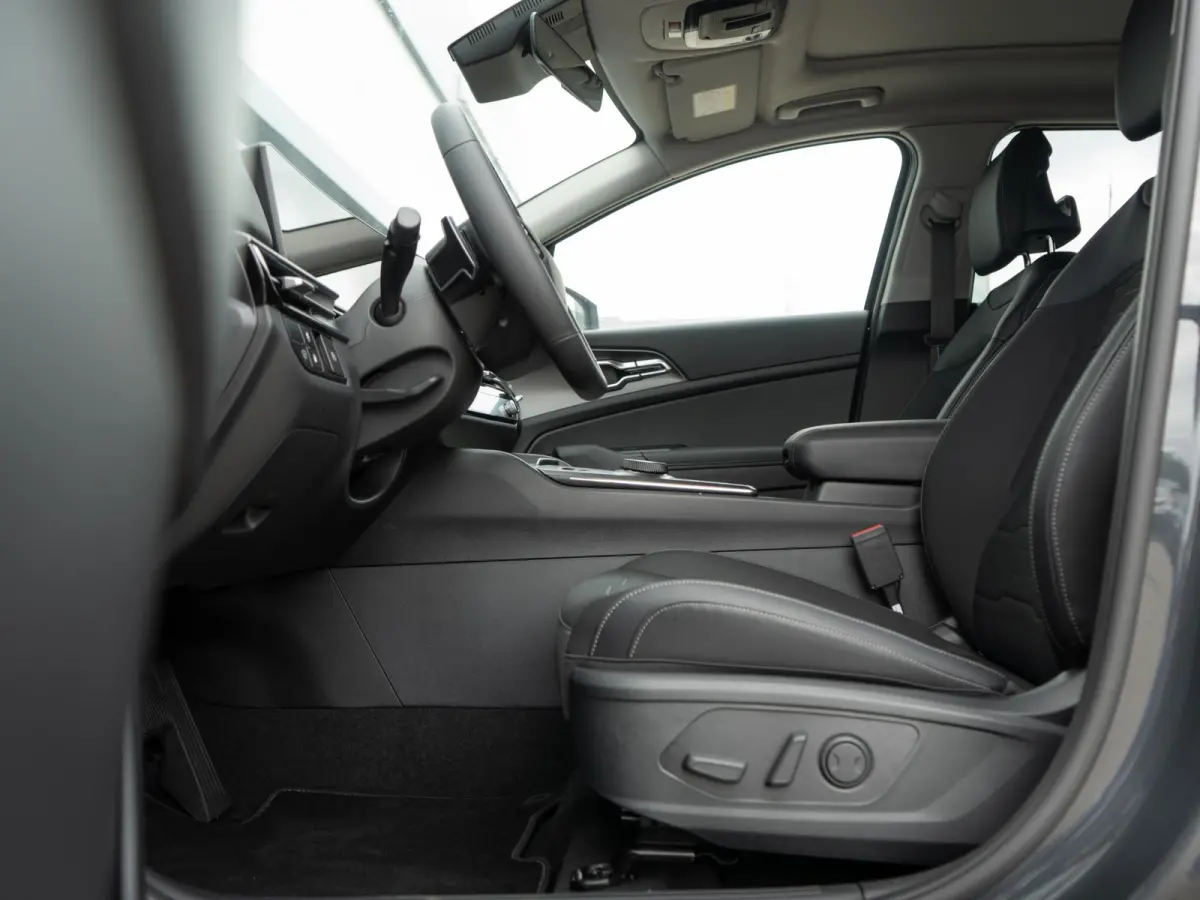 1.6 T-GDi Plug-in Hybrid DynamicPlusLine | Actieprijs* | Op Voorraad | Schuif-/Kanteldak | Stoel en Stuurverwarming | Navi. | Clima. | Adapt. Cruise. | Dodehoekassitentie