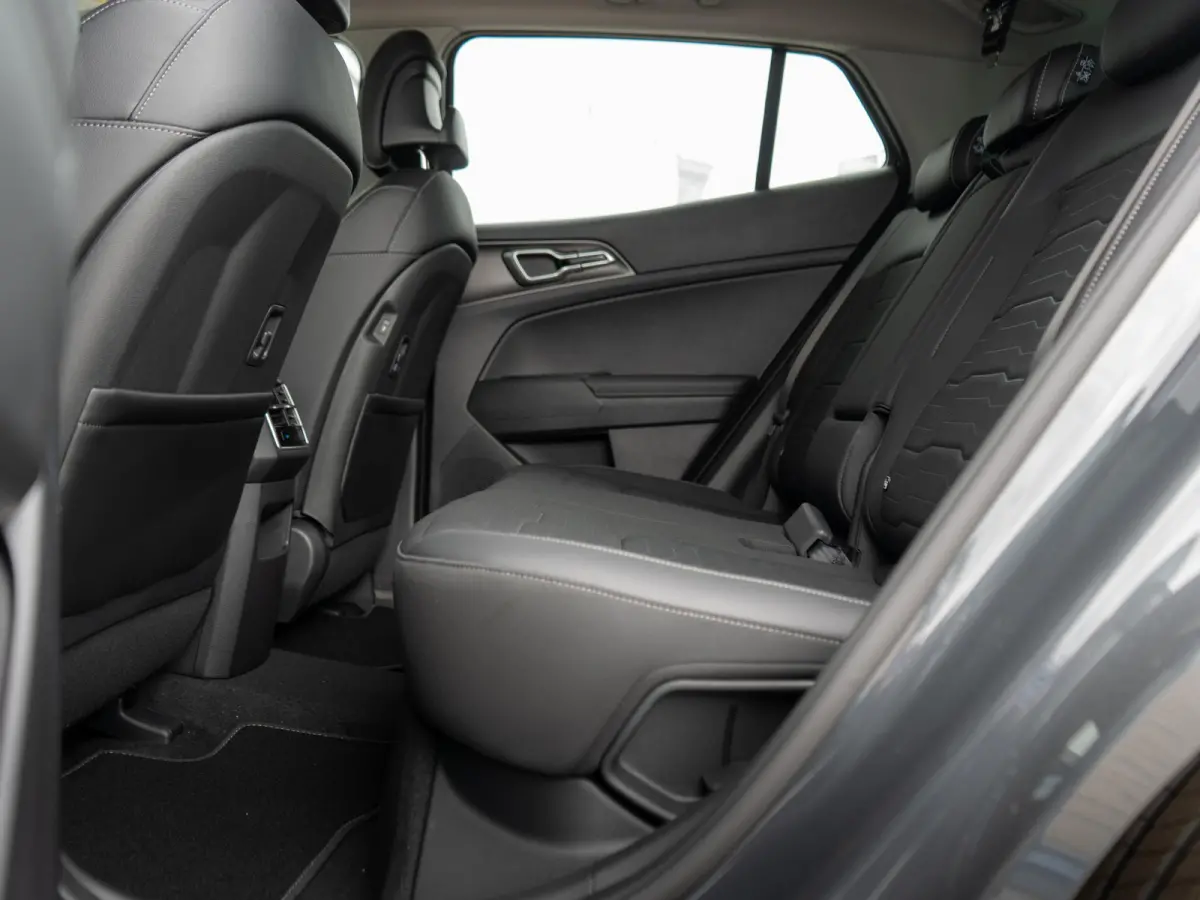 1.6 T-GDi Plug-in Hybrid DynamicPlusLine | Actieprijs* | Op Voorraad | Schuif-/Kanteldak | Stoel en Stuurverwarming | Navi. | Clima. | Adapt. Cruise. | Dodehoekassitentie