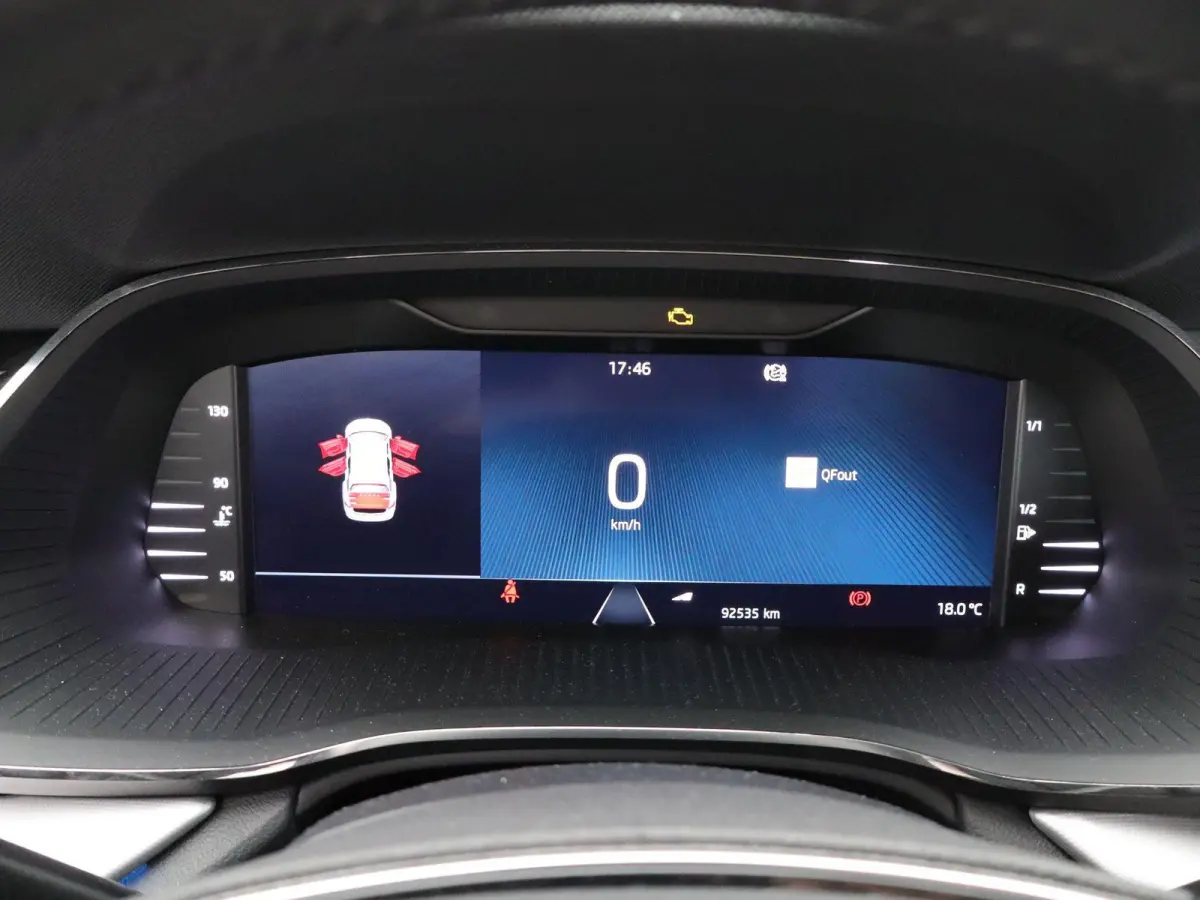 1.0 TSI Business Edition Plus | Apple Carplay / Android Auto | Keyless | Virtual Cockpit | Privacy Glass |