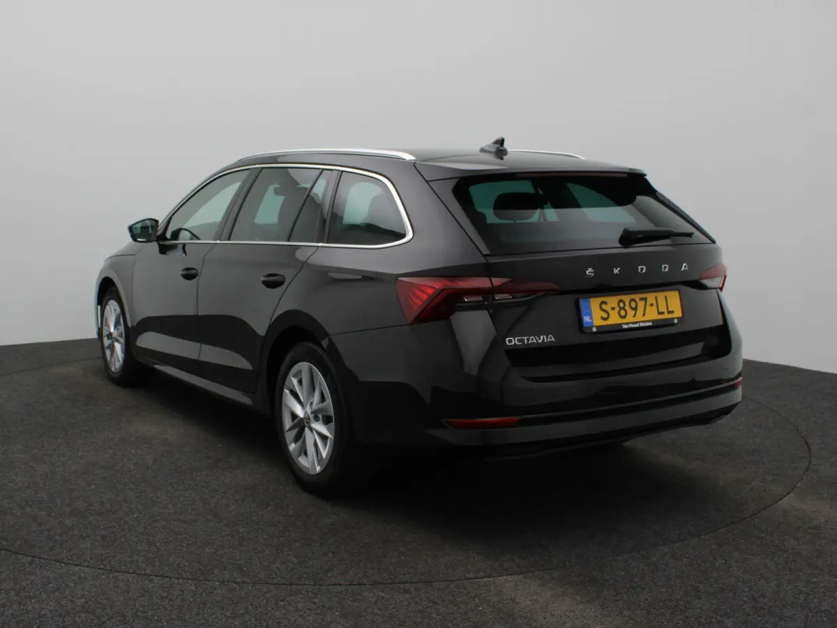 1.0 TSI Business Edition Plus | Apple Carplay / Android Auto | Keyless | Virtual Cockpit | Privacy Glass |