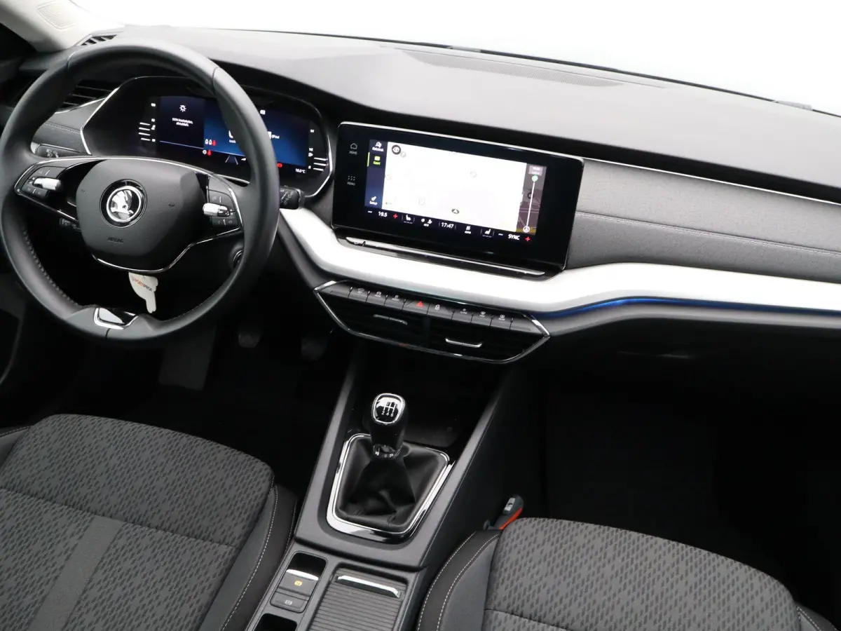 1.0 TSI Business Edition Plus | Apple Carplay / Android Auto | Keyless | Virtual Cockpit | Privacy Glass |