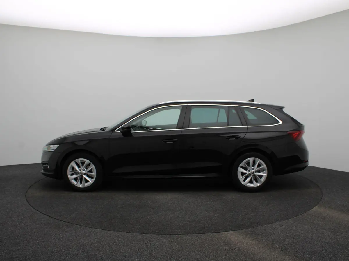 1.0 TSI Business Edition Plus | Apple Carplay / Android Auto | Keyless | Virtual Cockpit | Privacy Glass |
