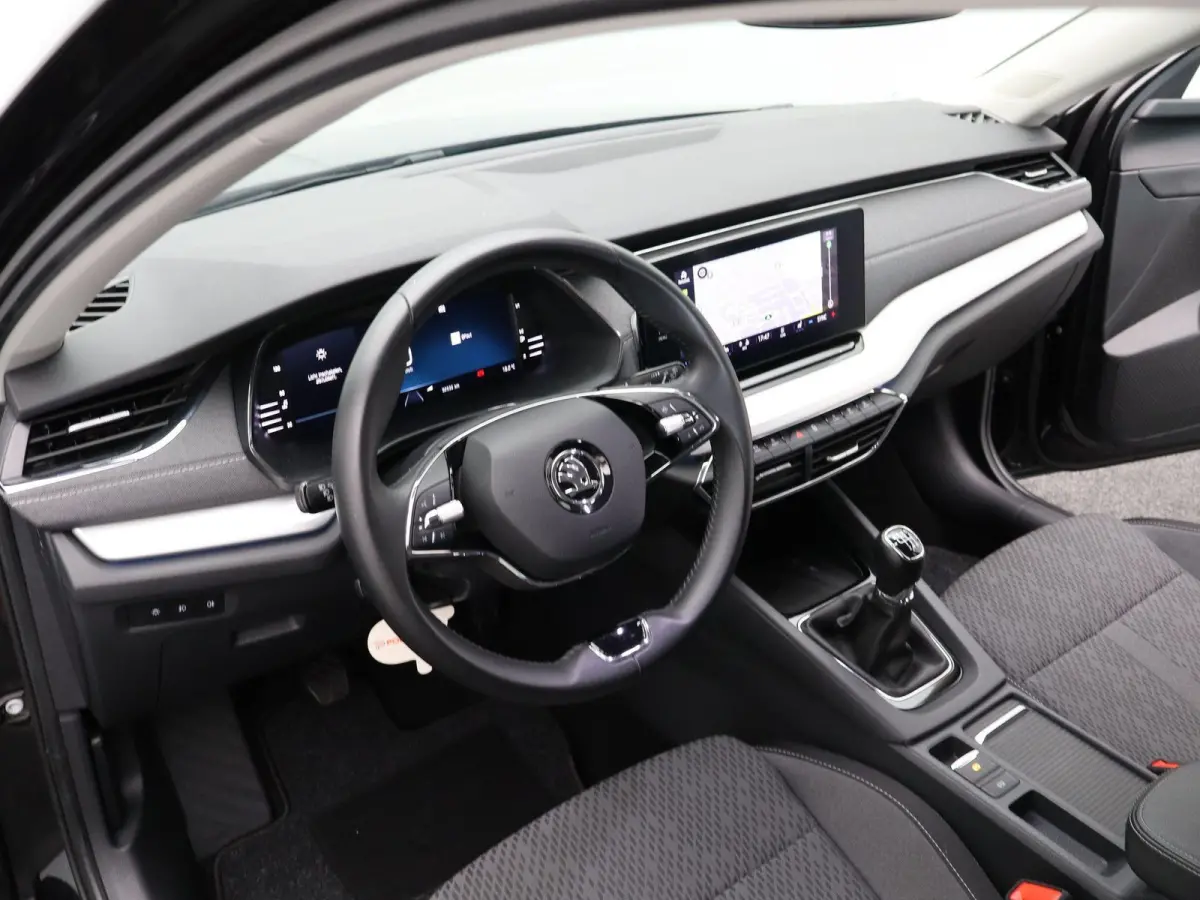 1.0 TSI Business Edition Plus | Apple Carplay / Android Auto | Keyless | Virtual Cockpit | Privacy Glass |