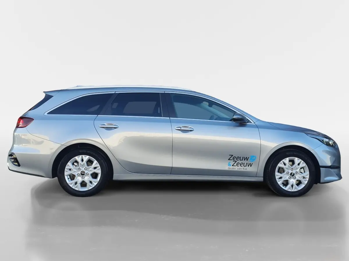 1.0T DynamicPlusLine DEMO | Direct beschikbaar | Stoel en stuurverwarming | Dodehoekdetectie | Getinte ramen achter | Elektrische achterklep | Keyless met startknop | Parkeersensoren voor en